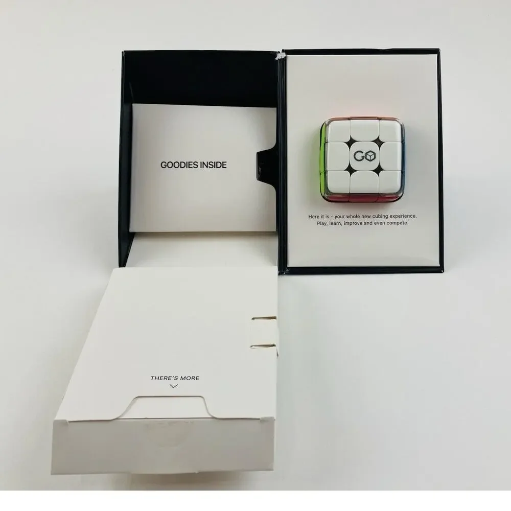 Particula Go Cube w/ Original Box Smart Rubik Electronic
